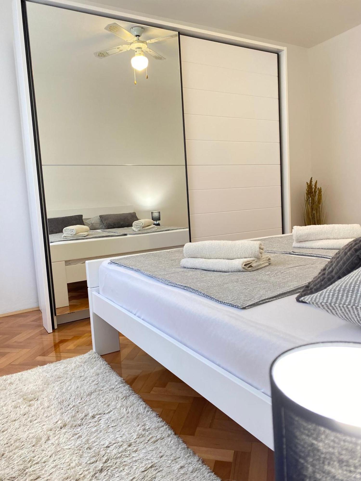Charming Old Town Apartment Šibenik Extérieur photo